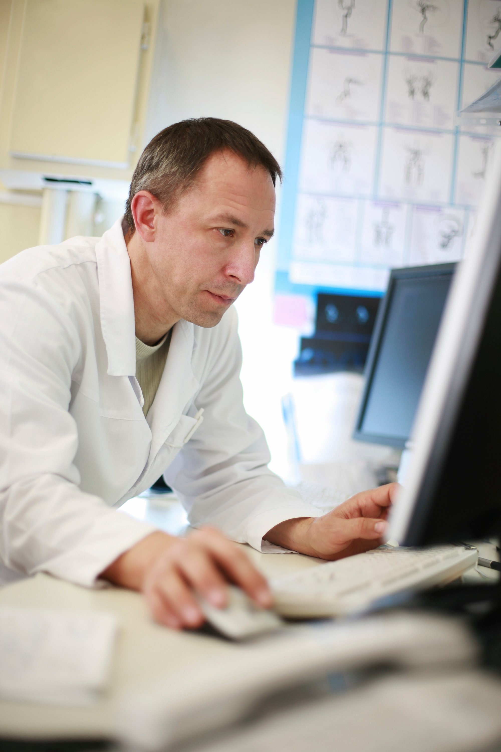 Give Power to the Pathologists in Digital Pathology